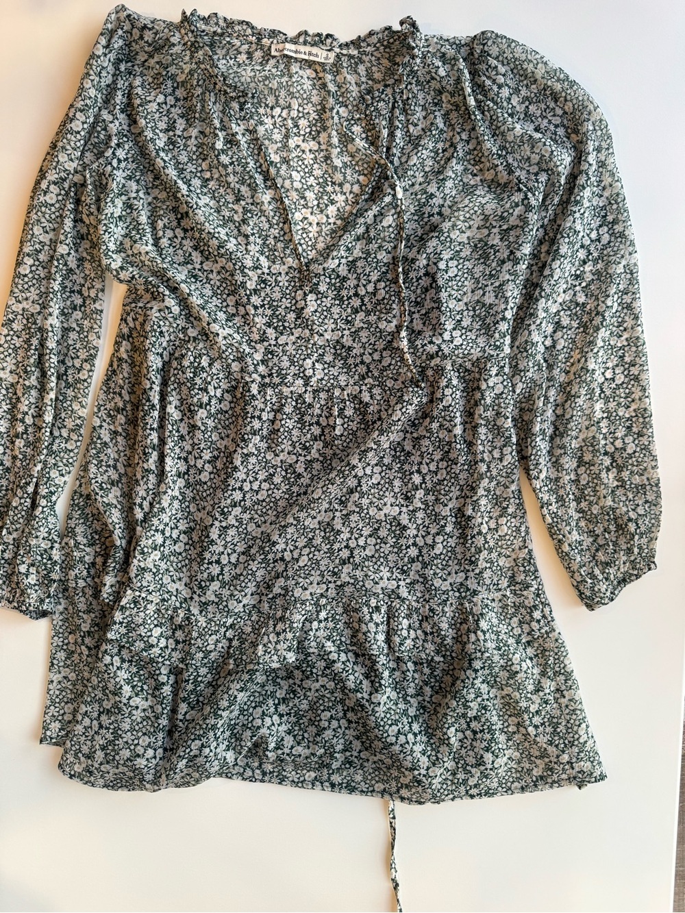 Abercrombie & Fitch Green and White Floral Blouse